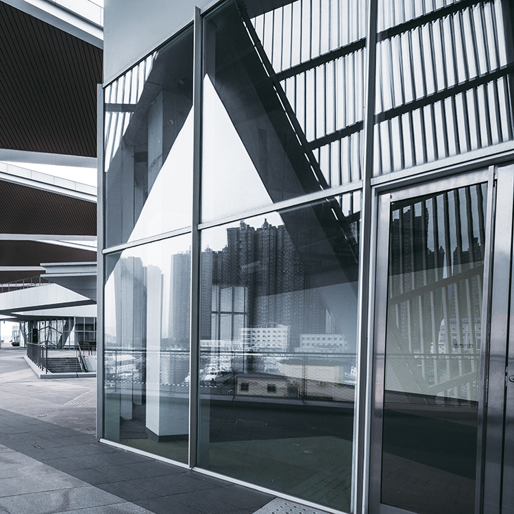 Things to be considered before starting a glass curtain wall building project